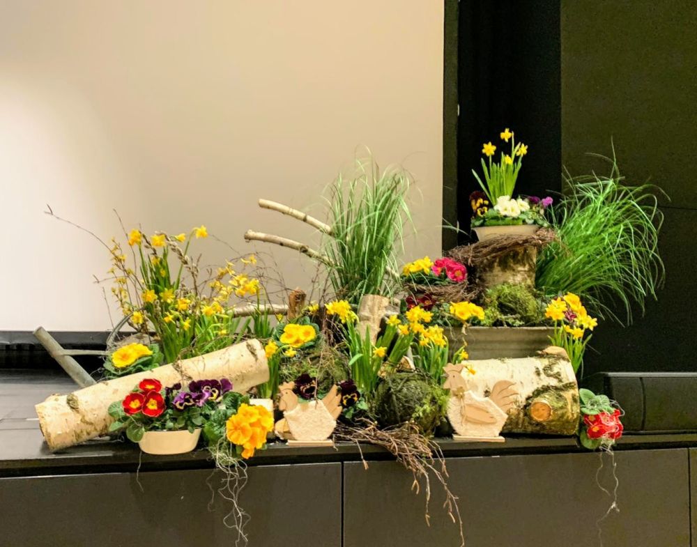 Blumen Bühne