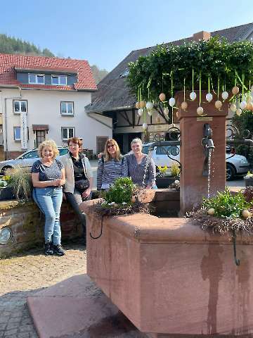 osterbrunnen heiligkreuzsteinach (1)